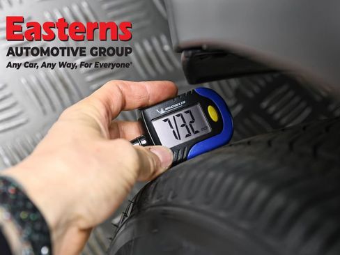 Used 2021 Nissan Kicks S image 26