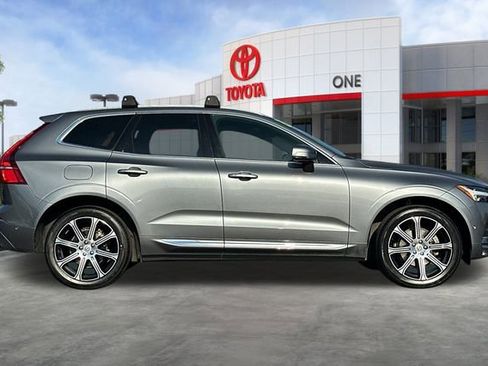 Used 2021 Volvo XC60 T5 Inscription w/ Advanced Package image 3