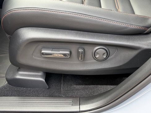 Used 2026 Honda CR-V Sport Touring image 25