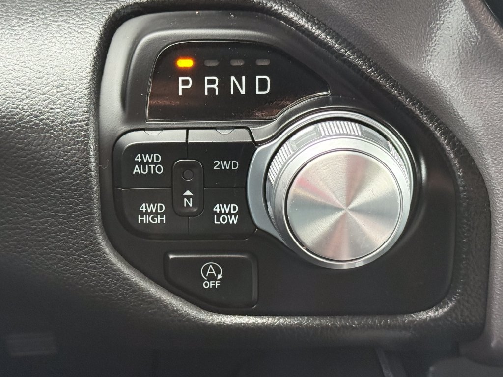 Used 2023 RAM 1500 Laramie AWD/4WD image 7