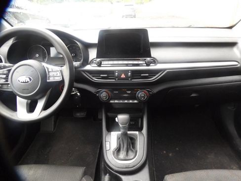 Used 2019 Kia Forte LXS FWD image 13