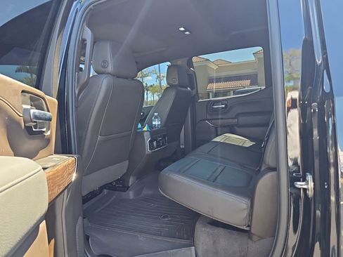 Used 2020 GMC Sierra 1500 Denali image 4