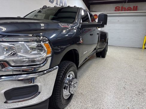 Used 2021 RAM 3500 Big Horn image 10