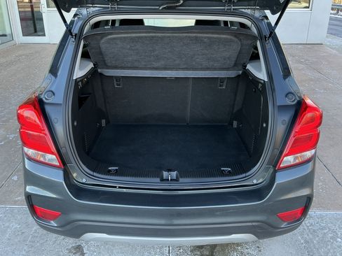 Used 2018 Chevrolet Trax LT w/ LT Convenience Package image 24