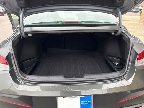 Used 2024 Hyundai Elantra SEL w/ Convenience Package image 18