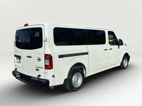 Used 2016 Nissan NV 3500 S image 4