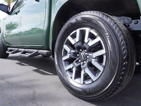 Used 2024 Nissan Frontier SL w/ Technology Package RWD image 6