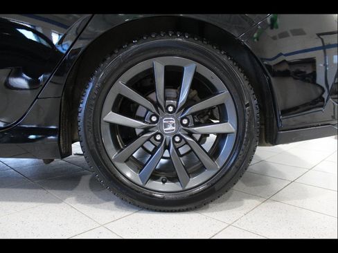 Certified 2020 Honda Civic EX image 12