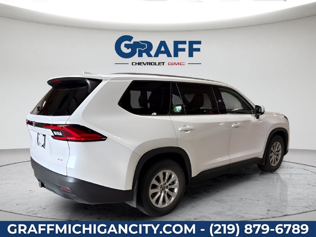 Used 2024 Toyota Grand Highlander AWD image 5