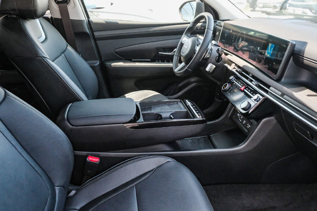 New 2025 Hyundai Tucson Limited FWD image 20
