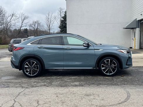Used 2025 INFINITI QX55 Essential image 2