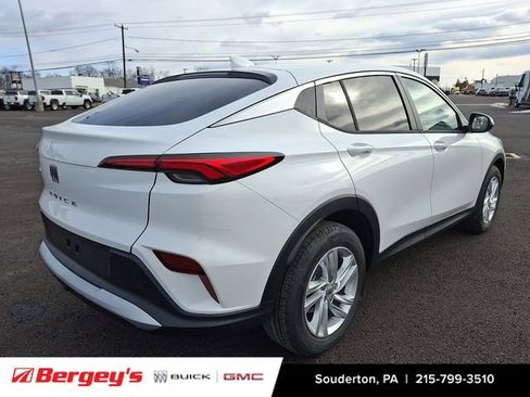 New 2026 Buick Envista Sport Touring w/ Convenience I Package FWD image 4