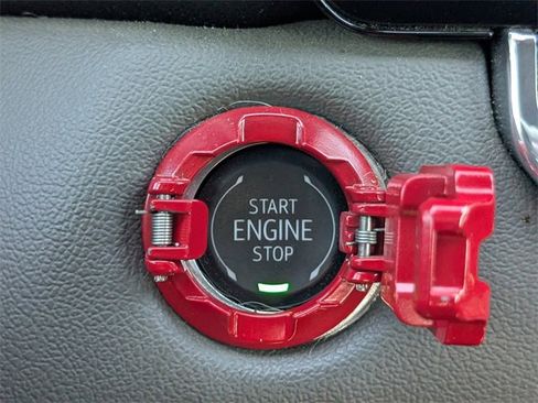 Certified 2024 Chevrolet Colorado ZR2 w/ Technology Package image 28