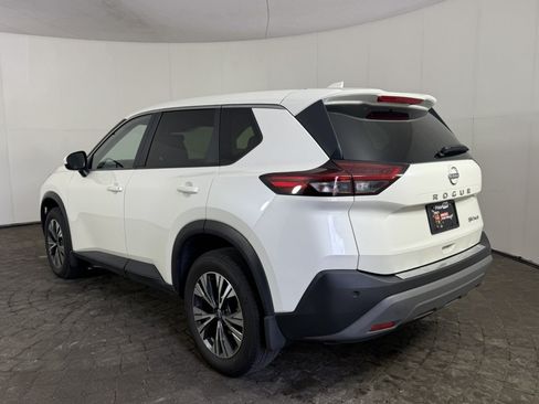 Used 2023 Nissan Rogue SV AWD/4WD image 5