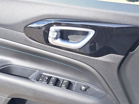 New 2026 Jeep Compass Limited w/ Sun, Sound & Navigation Group image 28