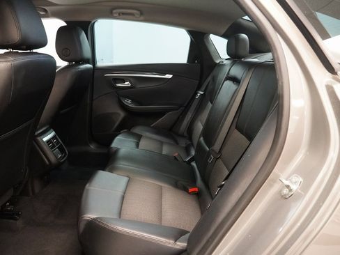 Used 2019 Chevrolet Impala LT w/ LT Convenience Package image 25