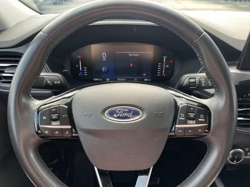 Certified 2024 Ford Escape Active AWD/4WD image 19