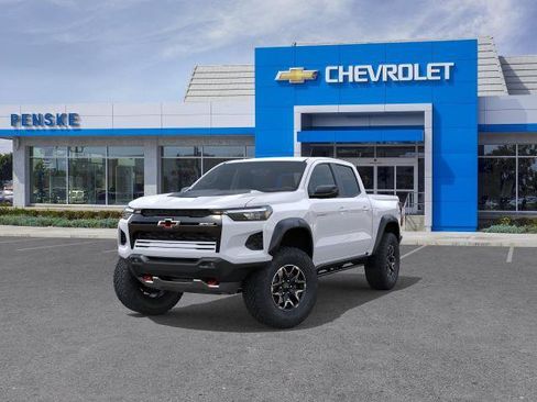New 2026 Chevrolet Colorado ZR2 w/ Technology Package AWD/4WD image 8