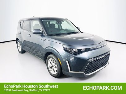 Used 2025 Kia Soul LX w/ LX Technology Package