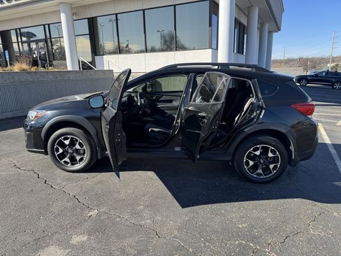 Used 2019 Subaru Crosstrek 2.0i Premium w/ Eyesight System image 4