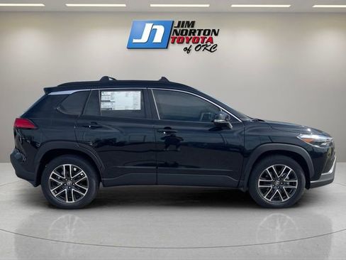 New 2026 Toyota Corolla Cross XLE image 4