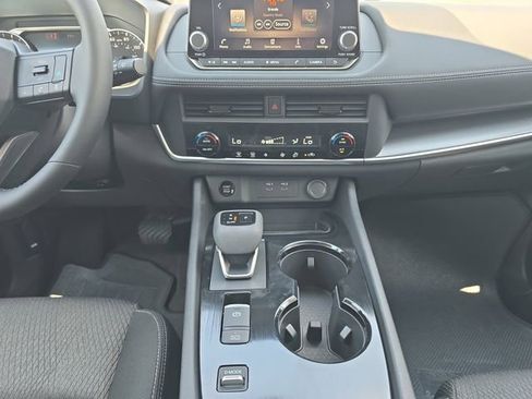 New 2026 Nissan Rogue SV FWD image 3