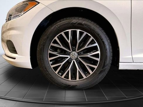 Used 2019 Volkswagen Jetta SE FWD image 9