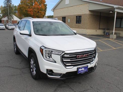 Used 2023 GMC Terrain SLT image 5