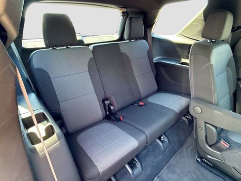 Used 2023 Chevrolet Traverse LT AWD/4WD image 28