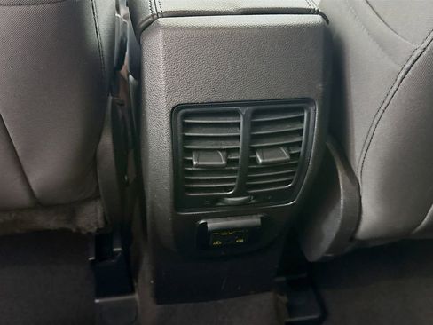 Used 2016 Ford Escape SE w/ Equipment Group 201A image 29