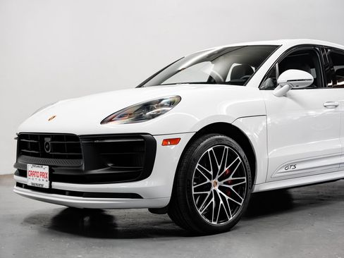 Used 2022 Porsche Macan GTS AWD/4WD image 37
