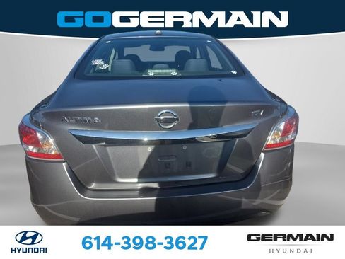 Used 2015 Nissan Altima 2.5 SV w/ Convenience Package FWD image 8