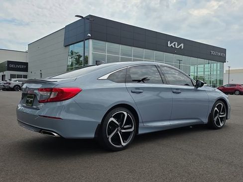 Used 2022 Honda Accord Sport Special Edition image 5