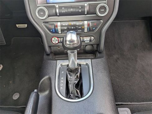 Used 2019 Ford Mustang Premium image 17