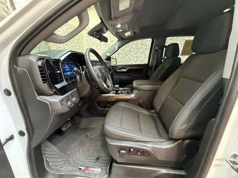 Used 2023 Chevrolet Silverado 1500 LT Trail Boss w/ Protection Package image 22