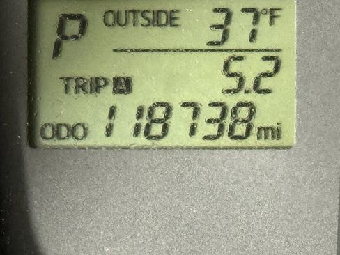 Used 2016 Toyota Tacoma SR image 25