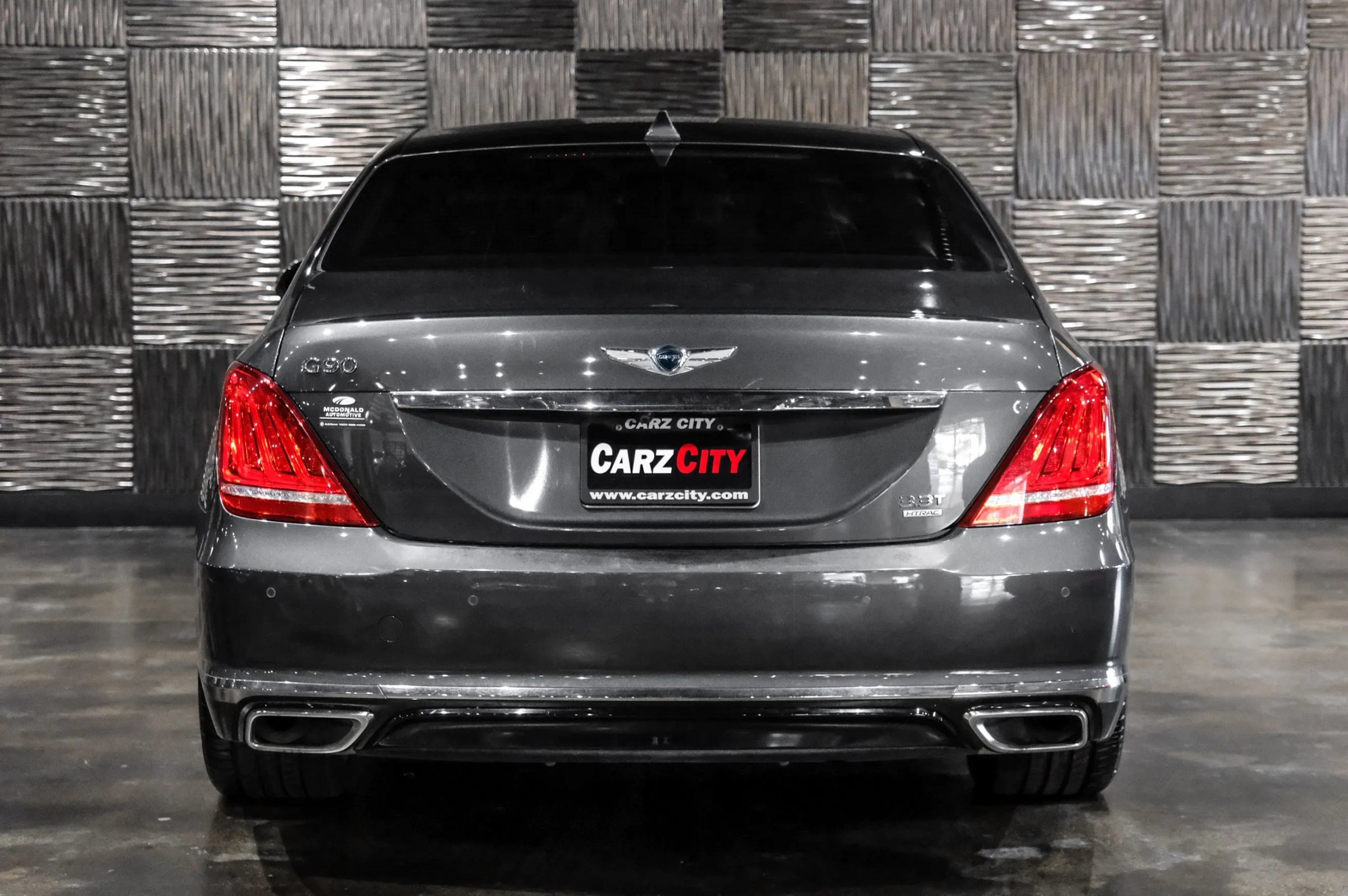 Used 2018 Genesis G90 3.3T Premium AWD/4WD image 11