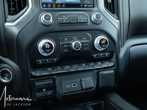 Used 2019 GMC Sierra 1500 AT4 w/ AT4 Premium Package AWD/4WD image 19