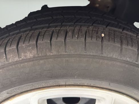 Used 2017 Ford Escape S FWD image 3