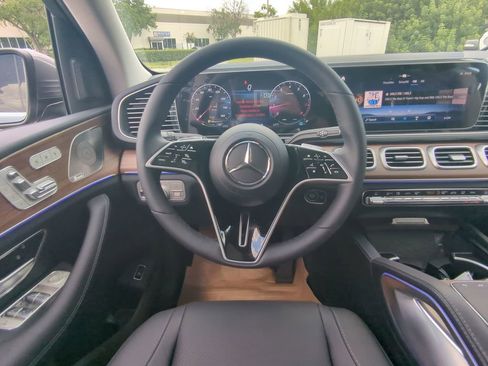 New 2025 Mercedes-Benz GLE 350 GLE 350 image 3