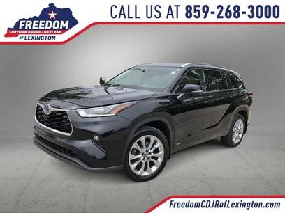 Used 2023 Toyota Highlander Limited