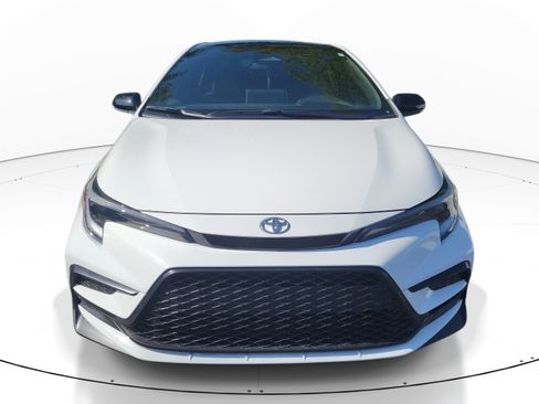Used 2025 Toyota Corolla FX w/ Convenience Package FWD image 2
