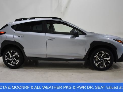 Used 2024 Subaru Crosstrek 2.0i Premium image 3