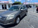 Used 2011 Volkswagen Tiguan SE image 4