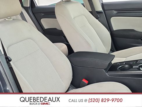 Used 2023 Honda Civic LX image 28