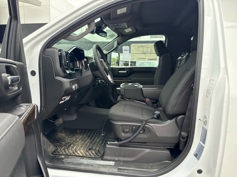New 2026 GMC Sierra 3500 SLE w/ SLE Convenience Package AWD/4WD image 16