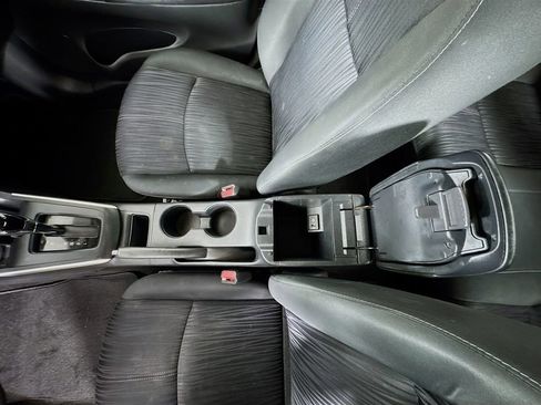 Used 2017 Nissan Sentra SV image 33