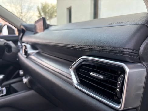 Used 2018 MAZDA CX-5 Touring image 59