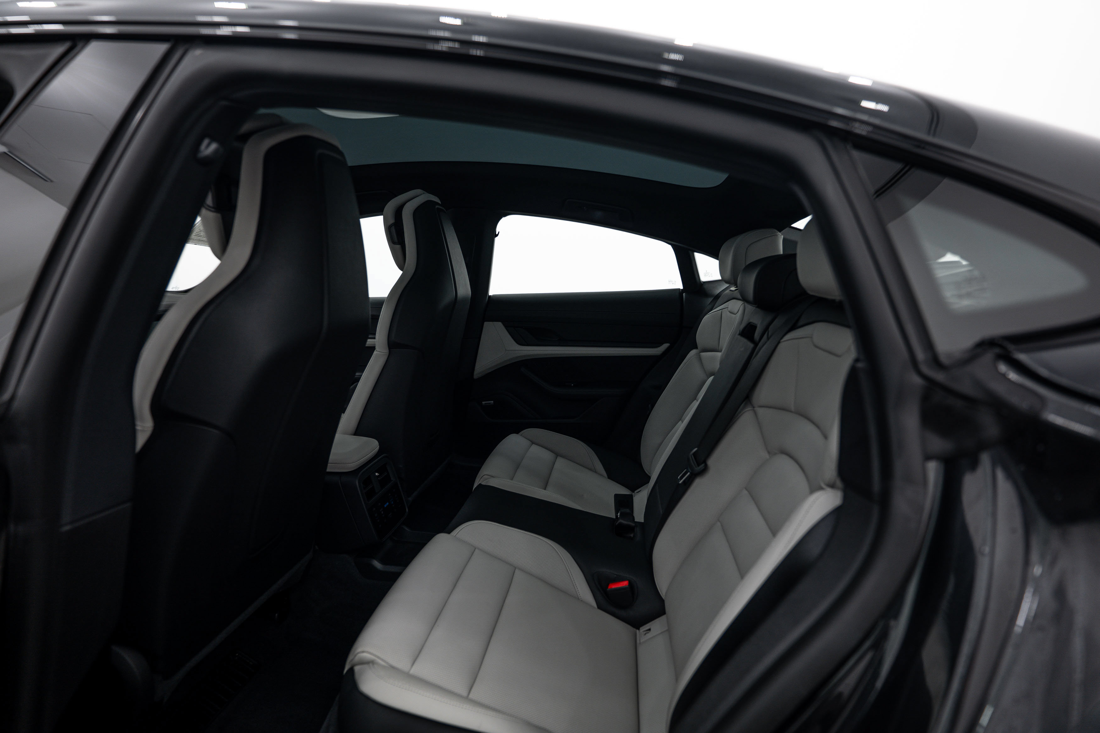 Certified 2021 Porsche Taycan 4S AWD/4WD image 20