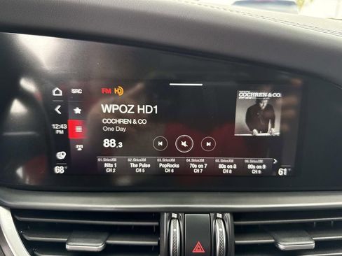 Used 2024 Alfa Romeo Giulia Veloce image 30